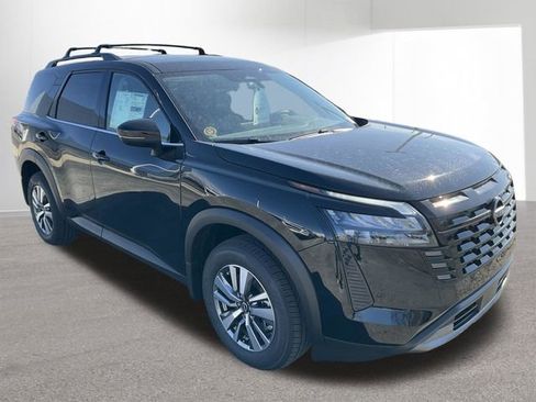 New 2026 Nissan Pathfinder SL w/ Cargo Package AWD/4WD image 3