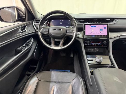 Used 2021 Jeep Grand Cherokee L Limited AWD/4WD image 33