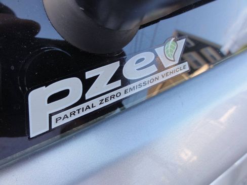 Used 2013 Subaru Impreza 2.0i Sport Premium AWD/4WD image 25