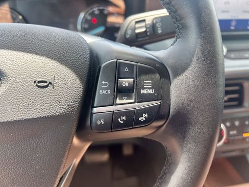 Used 2024 Ford Maverick Lariat w/ FX4 Off-Road Package AWD/4WD image 30