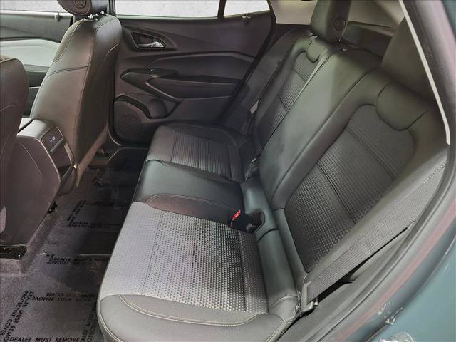 Used 2025 Chevrolet Trax LT FWD image 24