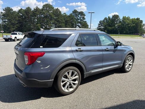 Used 2021 Ford Explorer Platinum w/ Equipment Group 601A AWD/4WD image 8