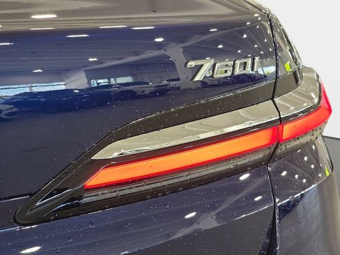 Certified 2023 BMW 760i xDrive AWD/4WD image 26