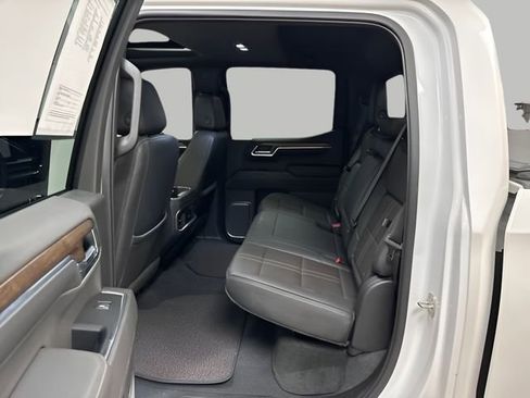 Used 2022 Chevrolet Silverado 1500 High Country w/ High Country Premium Package image 26