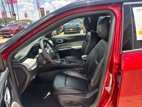Used 2025 Jeep Compass Limited AWD/4WD image 28