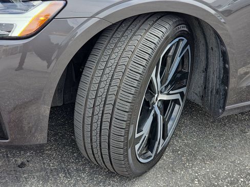 Used 2024 Volvo S60 B5 Core AWD/4WD image 30