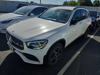 Used 2022 Mercedes-Benz GLC 300 4MATIC video 2