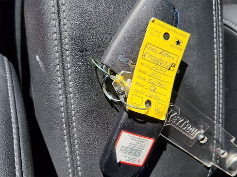 Certified 2024 Kia Seltos EX image 30