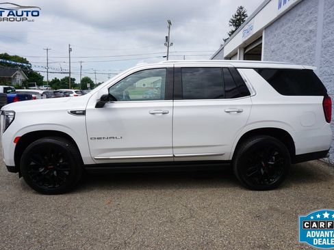 Used 2022 GMC Yukon Denali w/ Denali Ultimate Package AWD/4WD image 4