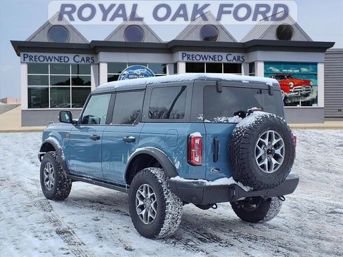 Used 2022 Ford Bronco Badlands image 2