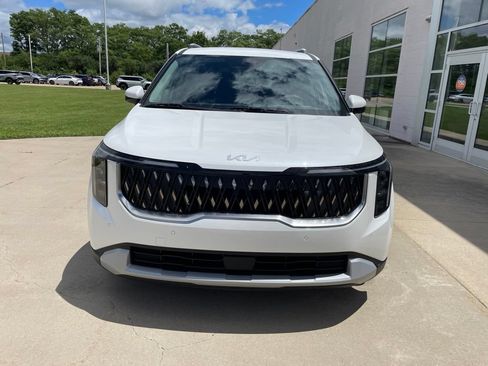 New 2026 Kia Carnival EX FWD image 3
