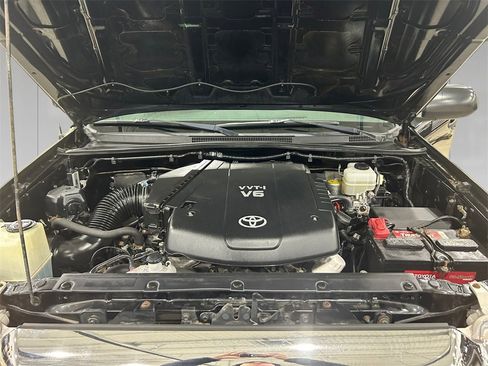 Used 2014 Toyota Tacoma 4x4 Double Cab image 20