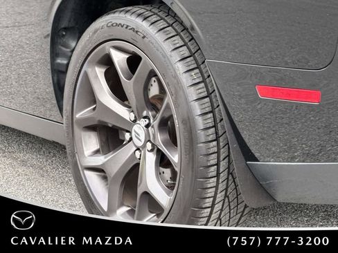Used 2018 Dodge Challenger R/T Plus RWD image 9