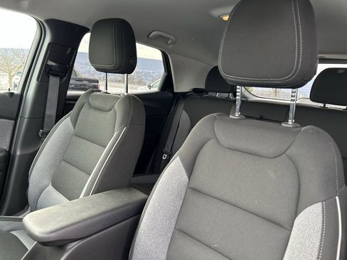 Used 2025 Chevrolet TrailBlazer LT w/ Convenience Package image 22