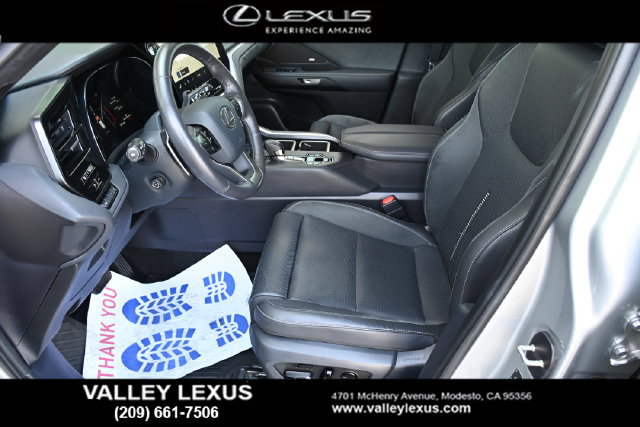 Used 2025 Lexus TX 350 AWD w/ Technology Package image 14
