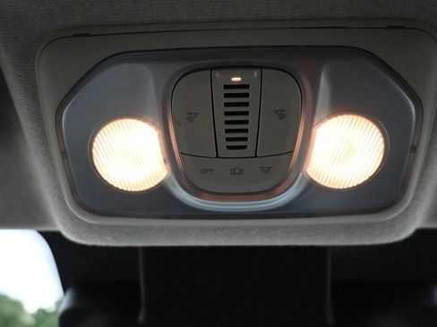 Used 2025 RAM ProMaster 2500 w/ Convenience Group FWD image 22