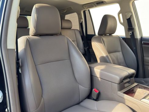 Used 2019 Lexus GX 460 Premium AWD/4WD image 36