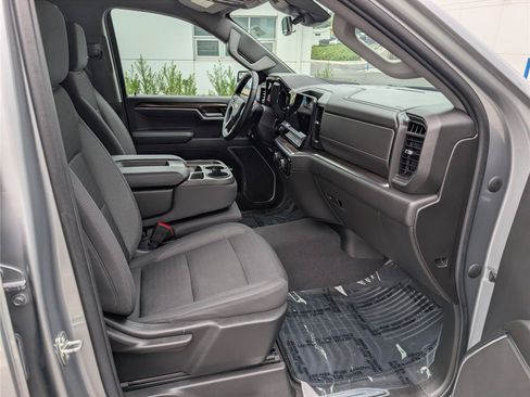 Used 2023 Chevrolet Silverado 1500 LT AWD/4WD image 10