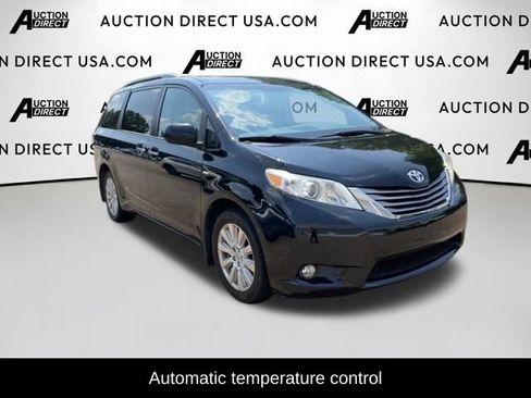 Used 2017 Toyota Sienna XLE w/ XLE Navigation Package AWD/4WD image 5