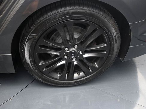Used 2016 Lincoln MKZ AWD image 17