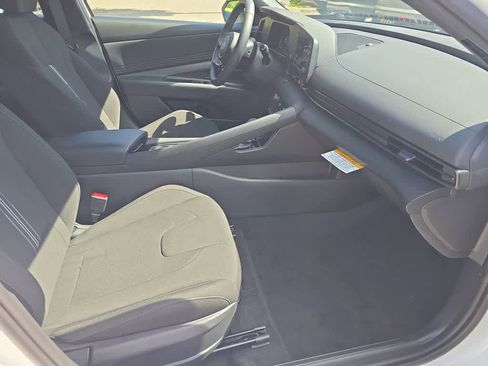 New 2026 Hyundai Elantra SEL Sport Premium FWD image 23