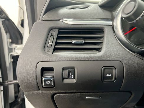 Used 2019 Chevrolet Impala LT image 18