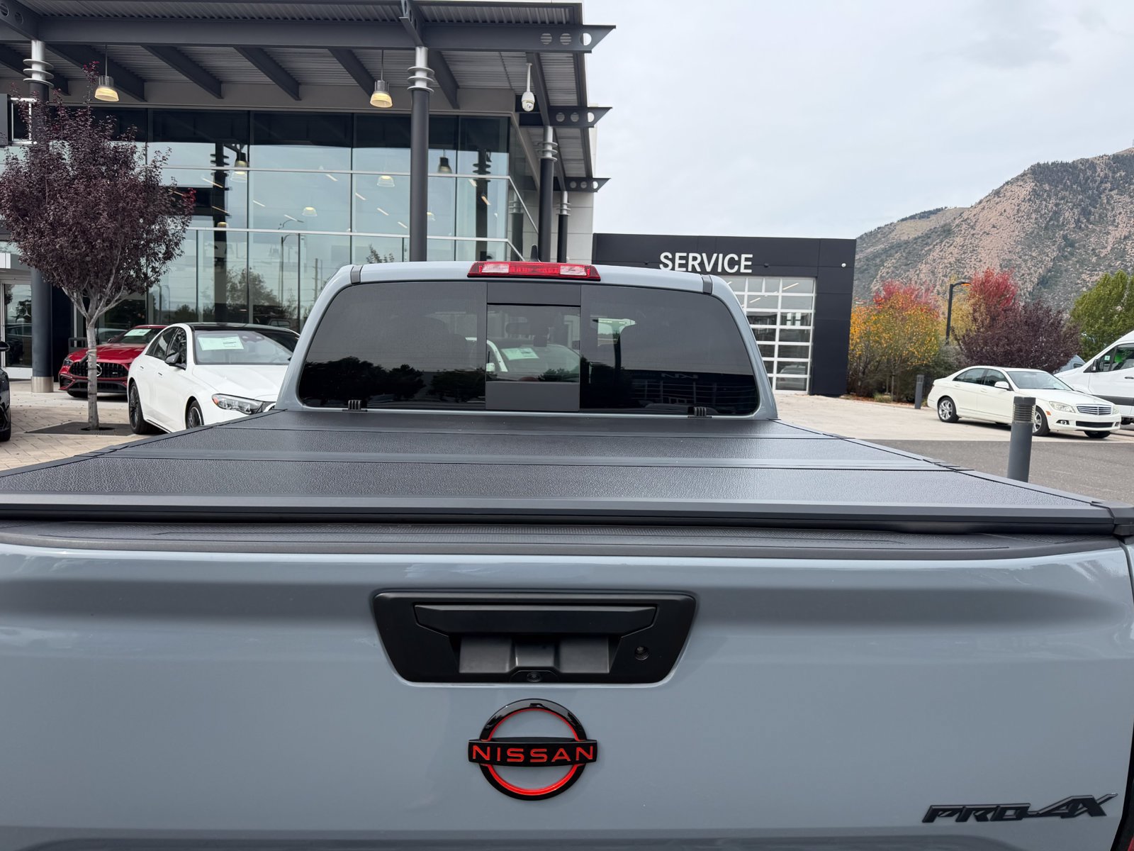 Used 2024 Nissan Frontier PRO-4X w/ Technology Package AWD/4WD image 3