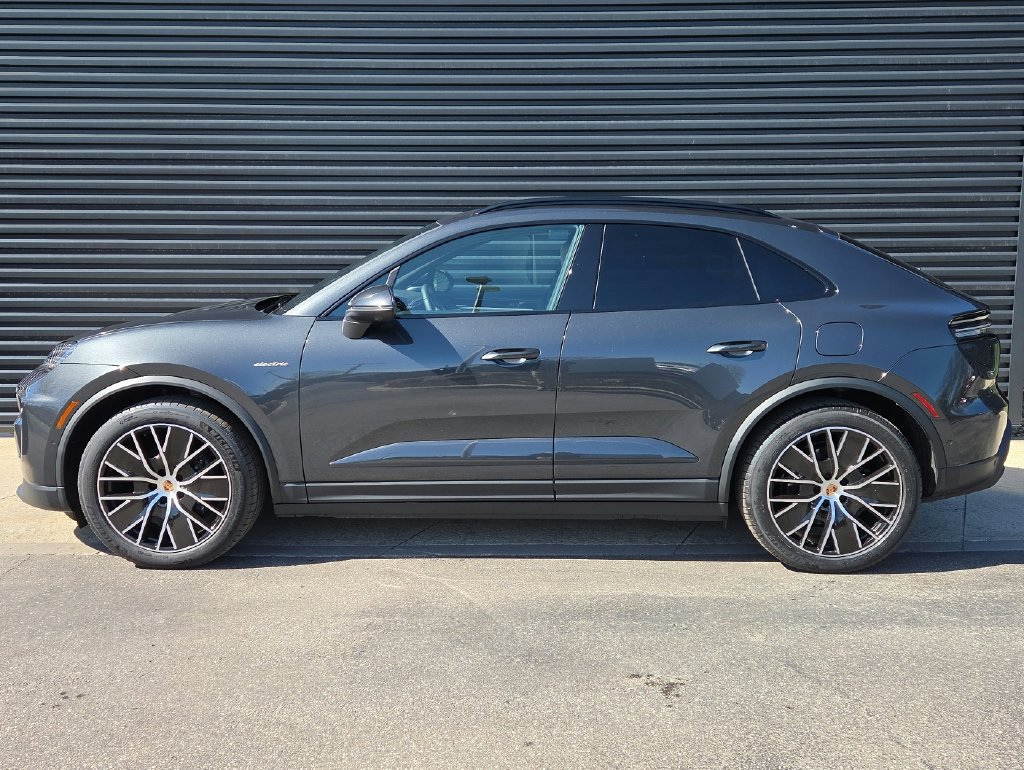 Certified 2026 Porsche Macan 4 Electric AWD/4WD image 2