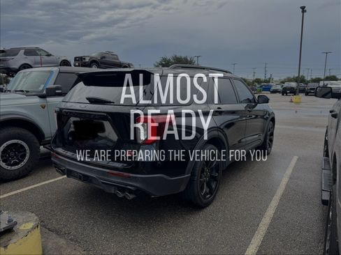 Used 2023 Ford Explorer ST w/ Equipment Group 401A AWD/4WD image 4