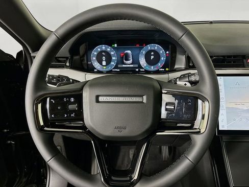 Used 2026 Land Rover Range Rover Evoque S AWD/4WD image 12