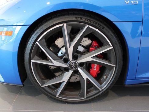 Used 2023 Audi R8 V10 performance w/ Premium Package RWD image 36