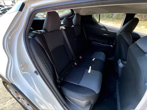 Used 2020 Toyota C-HR LE image 17