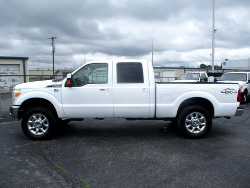 Used 2015 Ford F250 Lariat w/ Lariat Ultimate Package image 5