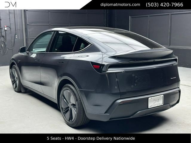 Used 2026 Tesla Model Y Long Range AWD/4WD image 5