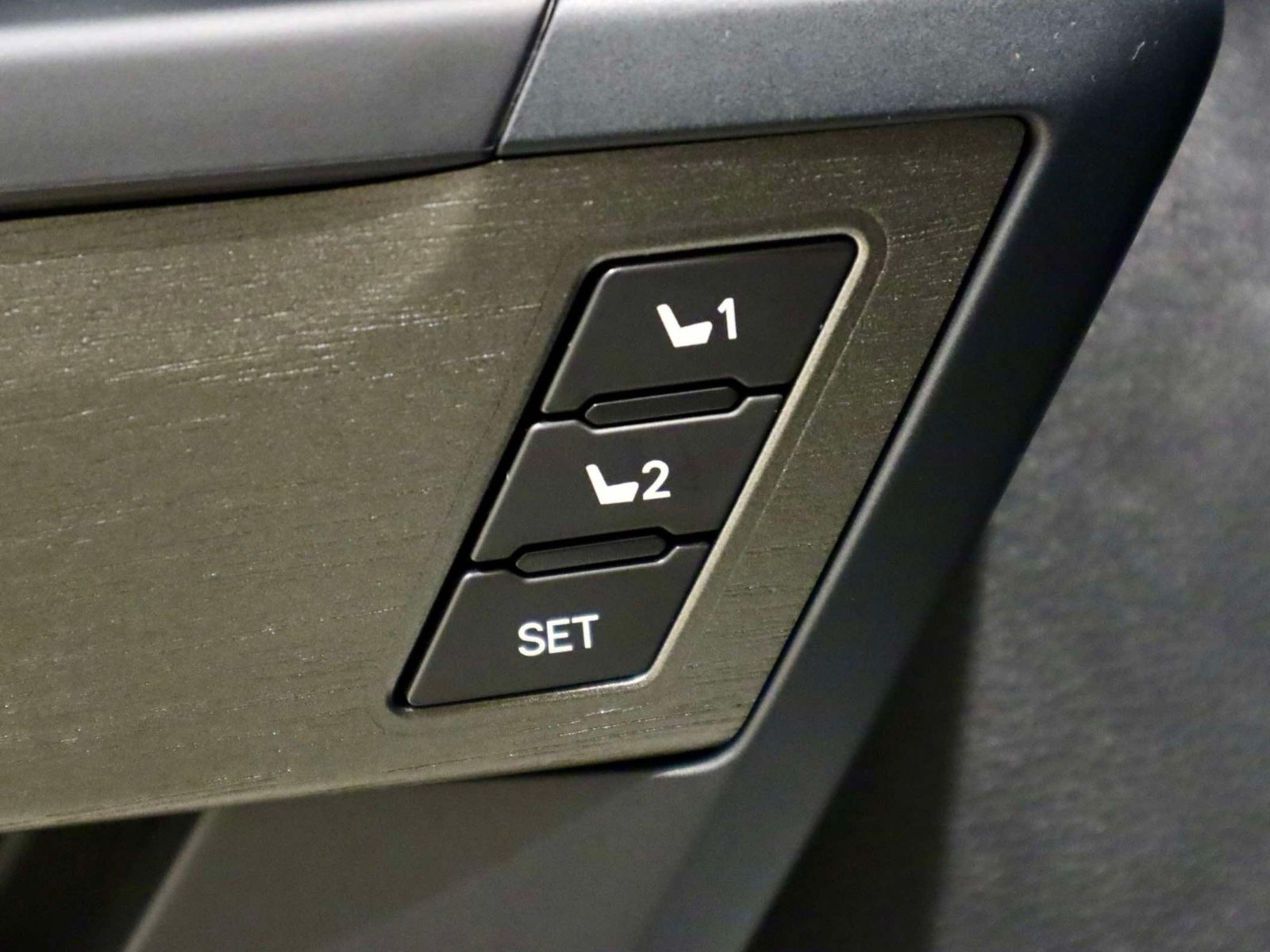 Used 2026 Toyota Sequoia Capstone AWD/4WD image 26