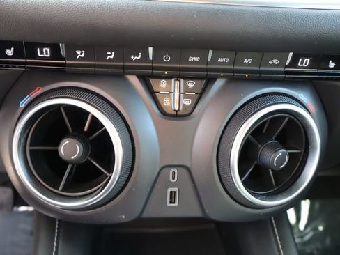 Used 2024 Chevrolet Blazer LT AWD/4WD image 34