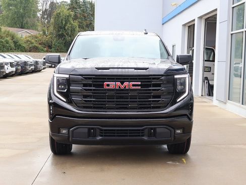 New 2026 GMC Sierra 1500 Elevation image 4