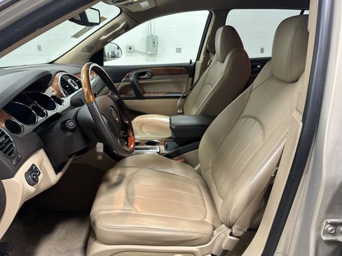 Used 2012 Buick Enclave Leather AWD/4WD image 16