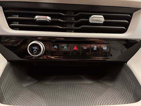 New 2026 Ford Explorer Active w/ Active Comfort Package image 5