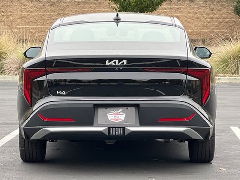 New 2025 Kia K4 EX image 6