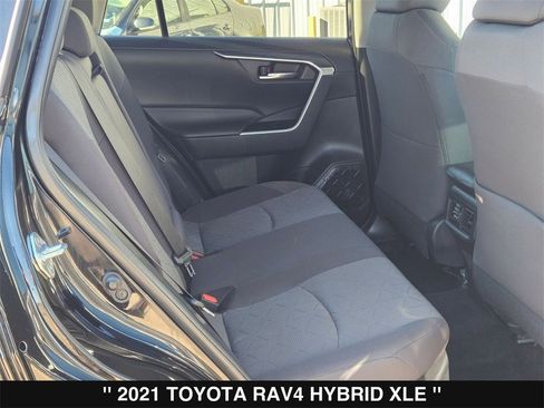 Used 2021 Toyota RAV4 XLE image 25