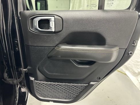 Used 2021 Jeep Wrangler Unlimited Sahara AWD/4WD image 52