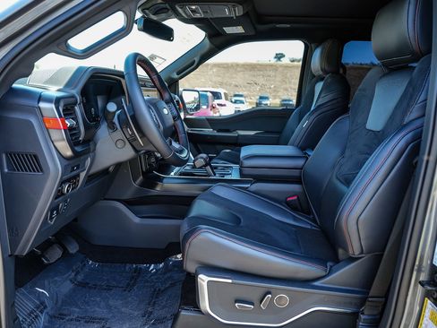 Used 2025 Ford F150 Raptor AWD/4WD image 18