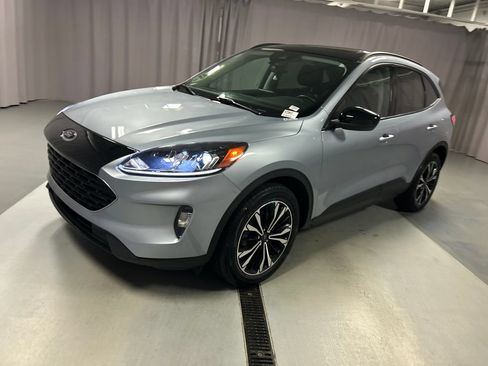Used 2022 Ford Escape SEL w/ SEL Stealth AWD Package image 3