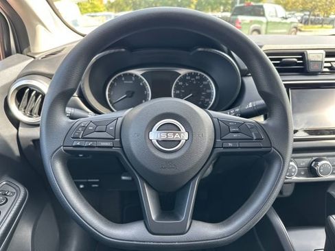 Used 2025 Nissan Versa S w/ Trunk Package image 13