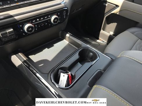 Used 2026 Chevrolet Silverado 2500 ZR2 AWD/4WD image 16