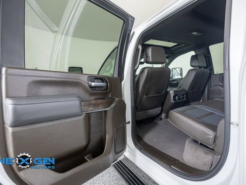 Used 2023 GMC Sierra 2500 Denali w/ Denali Ultimate Package AWD/4WD image 27