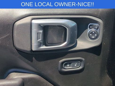 Used 2024 Jeep Gladiator Sport AWD/4WD image 13
