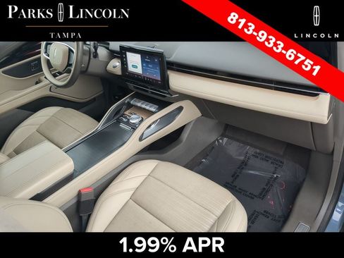 Certified 2025 Lincoln Nautilus Reserve AWD/4WD image 10
