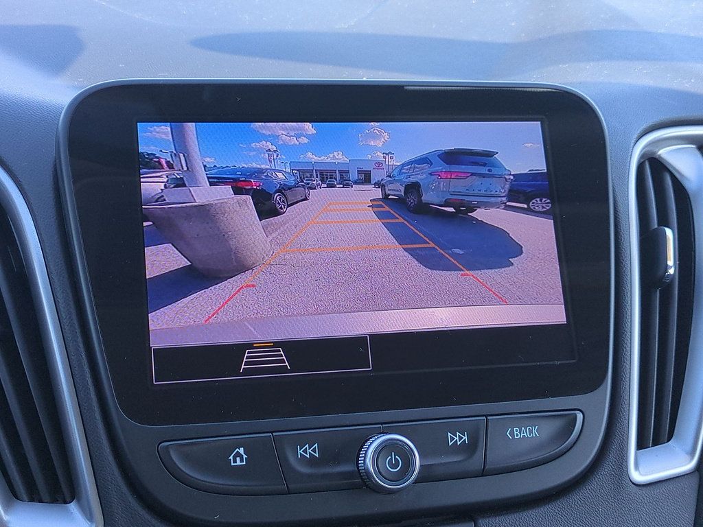 Used 2025 Chevrolet Malibu LT FWD image 23